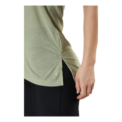 Nike Yoga Layer Tank White/Yellow -Majice s tankom Prodajna trgovina 09442 19 005