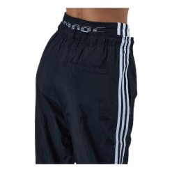 ADIDAS Comfortable Woven Tracksuit Pant Black -Majice s tankom Prodajna trgovina 4062062222543 006 bb5fde11be034b45a3f6019b30d8c60d