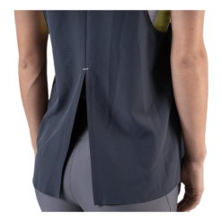 BLACC Feather Limited Tank Black -Majice s tankom Prodajna trgovina Blacc yoga sakanrkod 356 439bdbfbeb344c4a9567e261b563e0ac